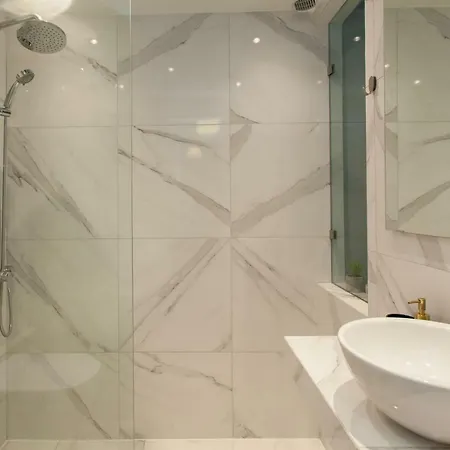 Walk To Acropolis From Luxury Near Metro Apartment Athens