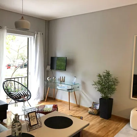 Walk To Acropolis From Luxury Near Metro